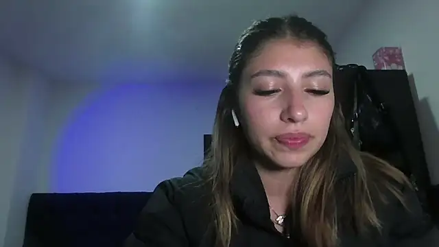 AliceTeenager___'s cam snapshot