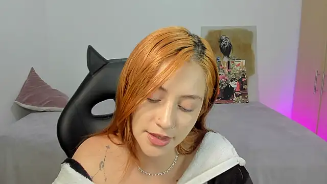 annie_mora's cam snapshot