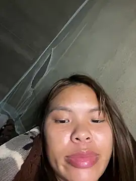 hello-cute's cam snapshot