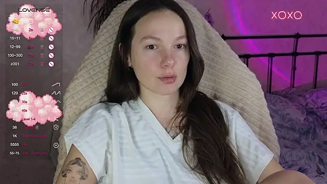 lil_luna_x's cam snapshot