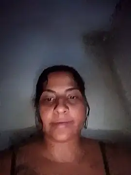 Giselabrunette25 live sex cam