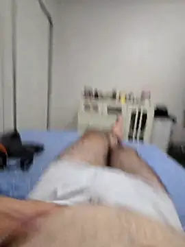 MysterBearMG live sex cam