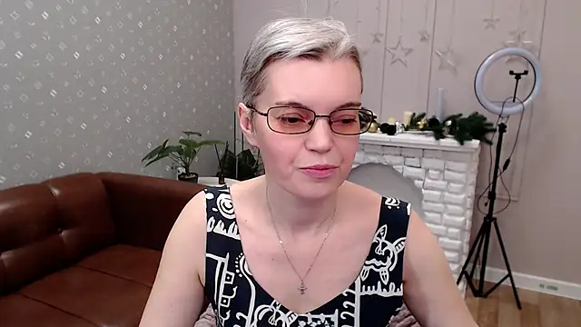 Cutie_Erikaa1's cam snapshot