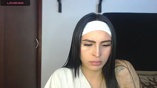 Linda__fiore's cam snapshot