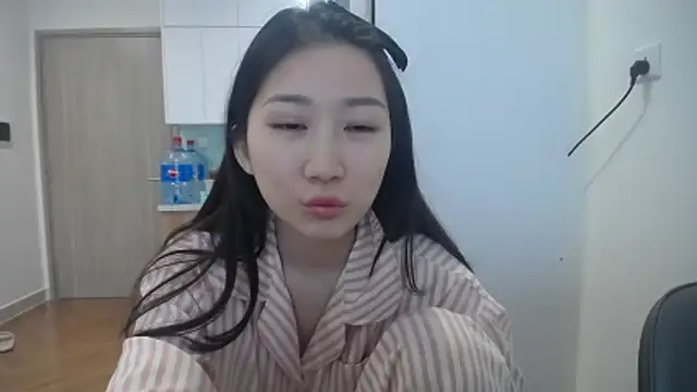 Asiagirll's cam snapshot