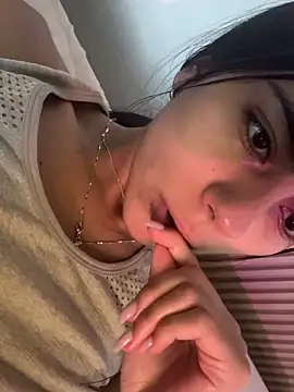 Lilybeeth's cam snapshot