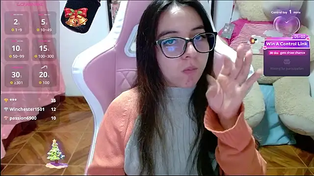 Maggie_Fox3's cam snapshot