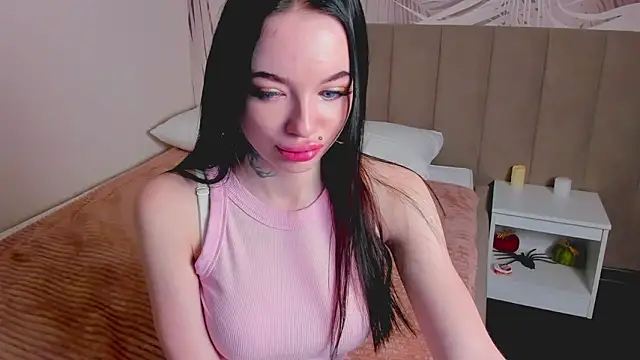 AdelineNoir's cam snapshot