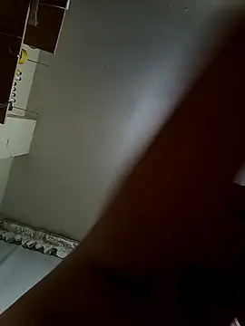 Gatubela212's cam snapshot