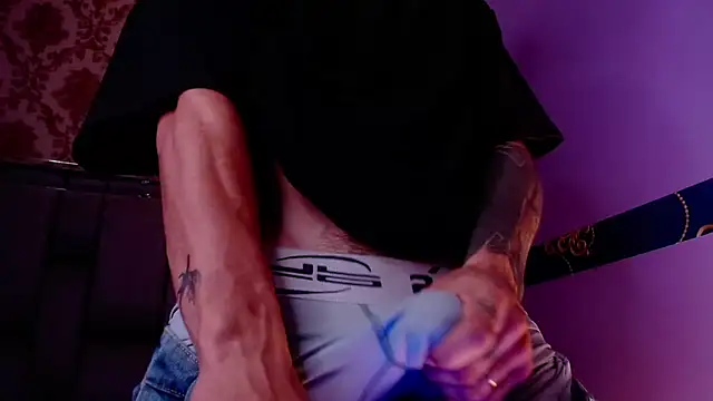 AlbertBernal69 live sex cam