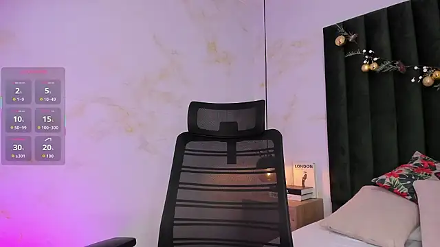 Aron_valverde live sex cam