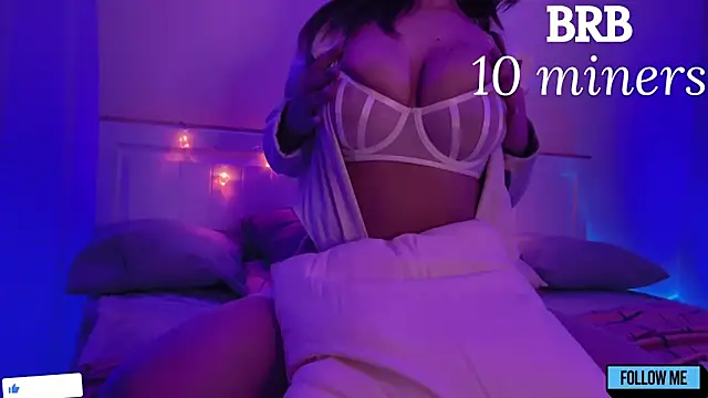 Emily_Gin's cam snapshot