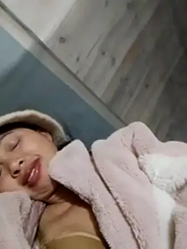 TRIEUTRIEU20's cam snapshot