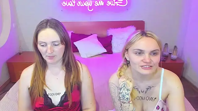 MagicEyess live sex cam