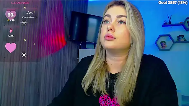 SuchCute's cam snapshot