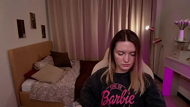 Ursula_Andres's cam snapshot