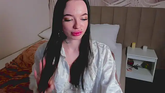 AdelineNoir's cam snapshot