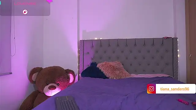 Tiana_sanders's cam snapshot