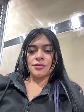 Saray_charmante's cam snapshot