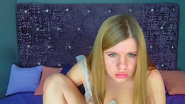 NoraBigAss's cam snapshot