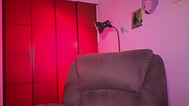 NEXT_DOOR_GIRL_'s cam snapshot