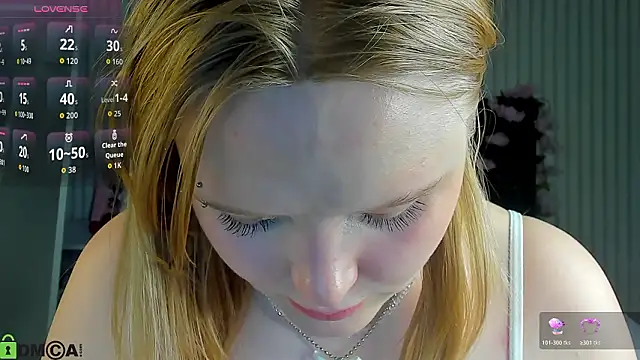 Essie_Fanning's cam snapshot