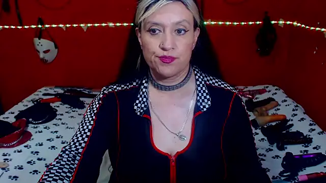 MATURE_Randy's cam snapshot