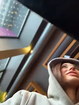 Charming_Ritta's cam snapshot