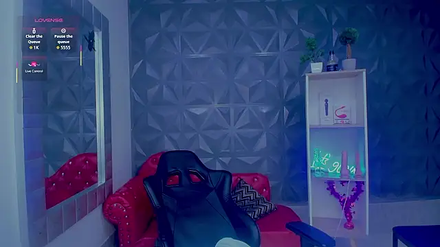 Cristal_War's cam snapshot