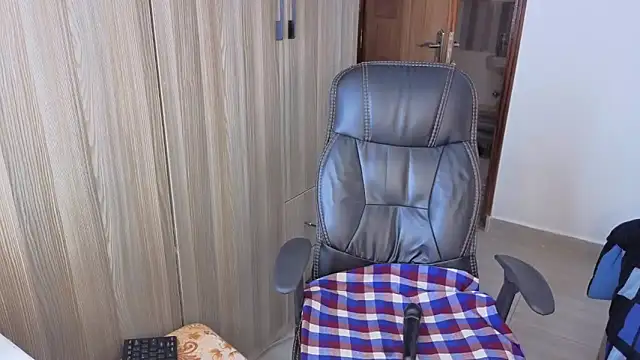 beauty_in_brown's cam snapshot