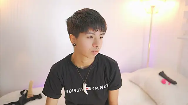 tommy_blue's cam snapshot