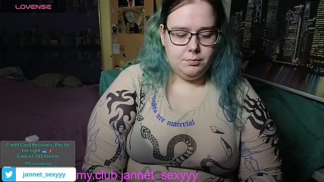 JannetPie's cam snapshot