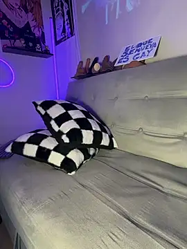 crystal_bunny7's cam snapshot