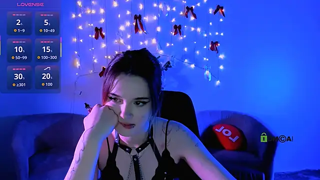 liana_kisses live sex cam