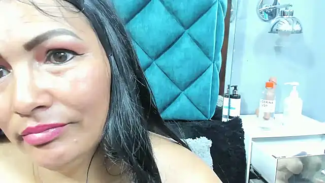 PENELOPELEWISs's cam snapshot