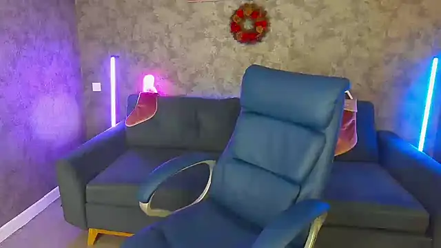 LuxSopphia's cam snapshot