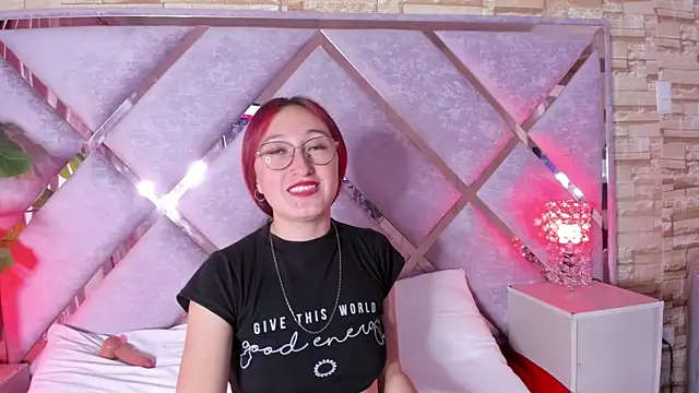 gemma_roberts_'s cam snapshot