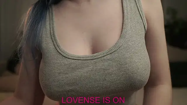 ElizSpieth's cam snapshot