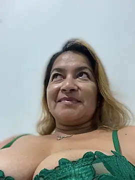 Jlo_69's cam snapshot