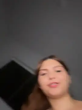 melyssaa23 live sex cam