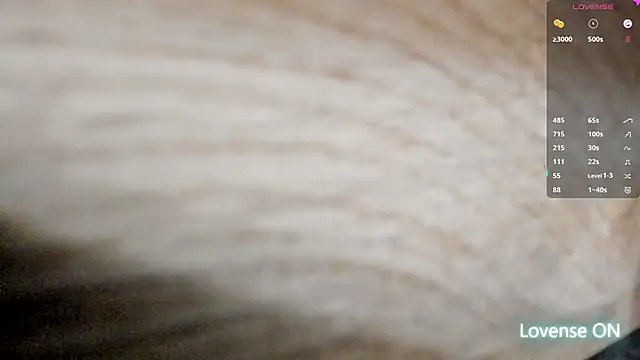 classy_medea's cam snapshot