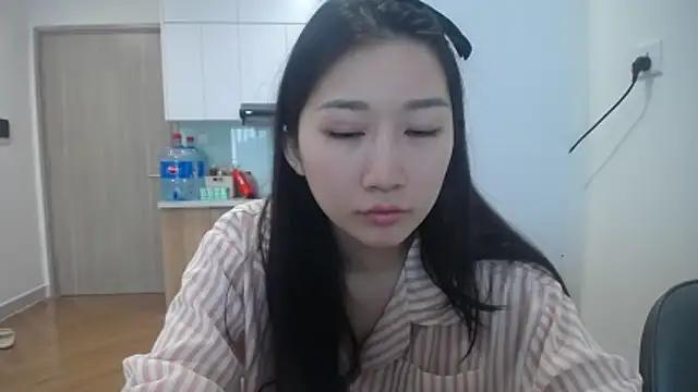 Asiagirll's cam snapshot