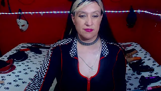 MATURE_Randy's cam snapshot