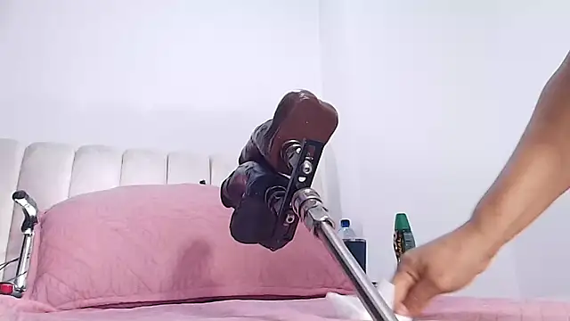 britanyy_'s cam snapshot