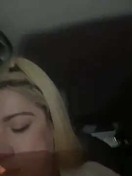 viktoria_davis_'s cam snapshot