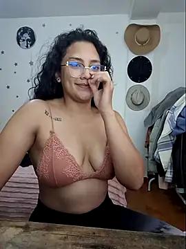 Thaliacooper_'s cam snapshot