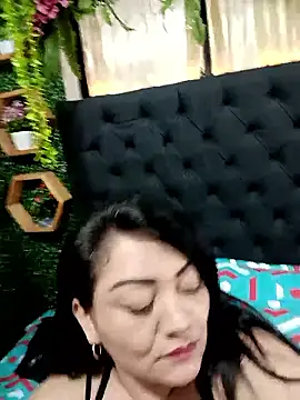 miaboobs19's cam snapshot