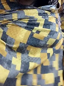 cutee_bhabhi's cam snapshot