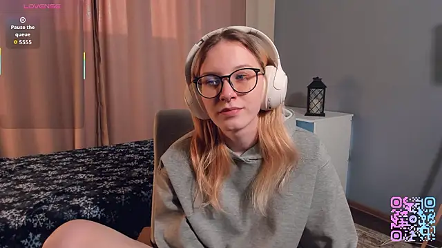 SharylSmalt's cam snapshot