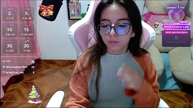 Maggie_Fox3's cam snapshot